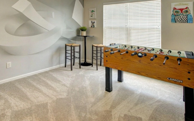 4 Bedroom, Cavonnier Lane