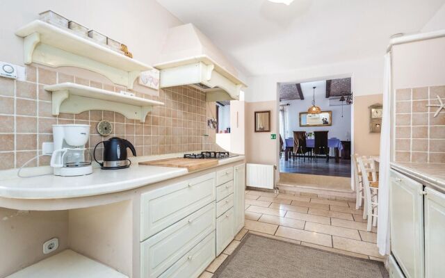 Amazing Home in Rab With Wifi and 3 Bedrooms