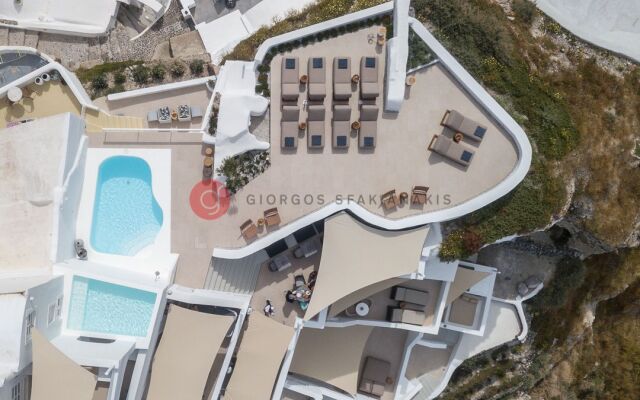 Aspaki Exclusive Hotel