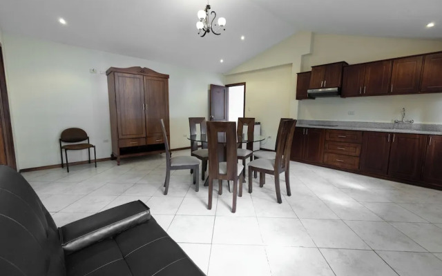 Hotel & Suites El Quijote