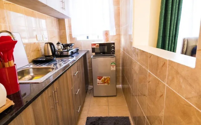 Lux Suites Coralway Apartment Langata