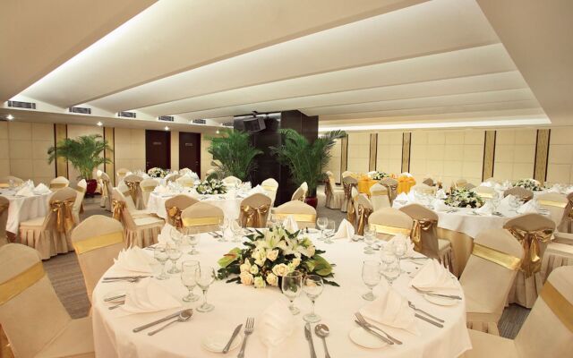 The Pavilion Century Tower Hotel