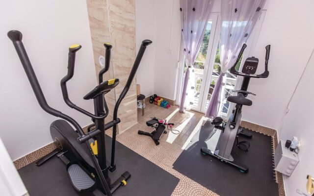 Beautiful Home in Crikvenica With Wifi and 6 Bedrooms
