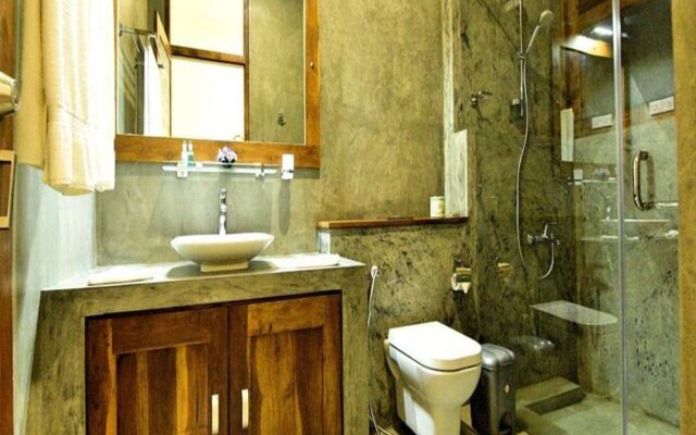 Hotel Athgira