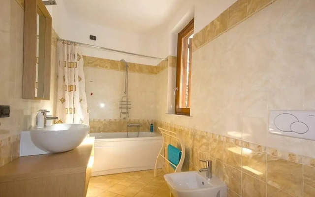 3 Bedroom Italian Lakes Apartment