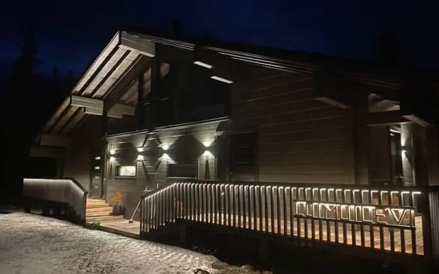 Modern Luxury 4BR Villa Levi Center