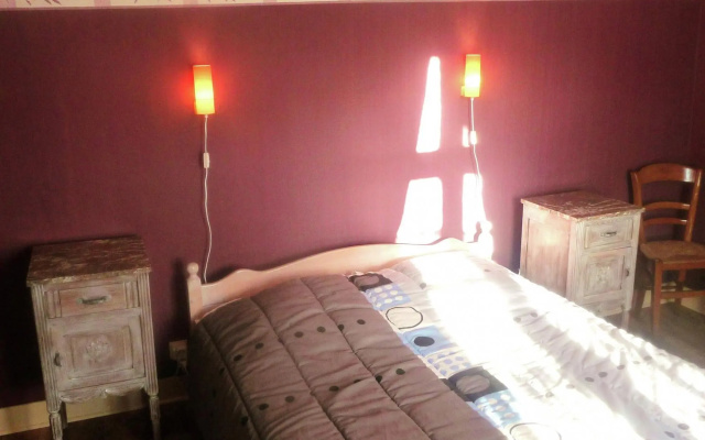 Luxurious Holiday Home with Garden in Gimnee