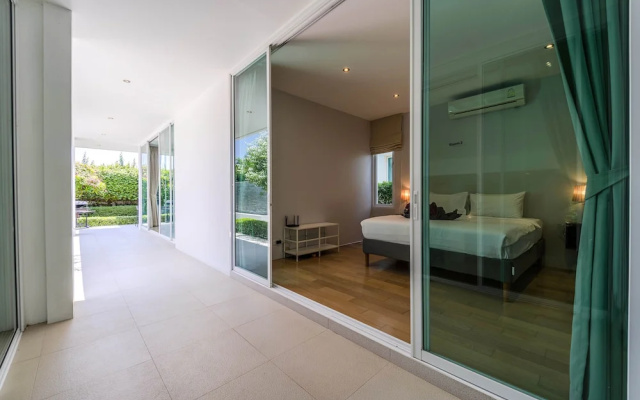 Phu Montra Villa with Ocean View A4