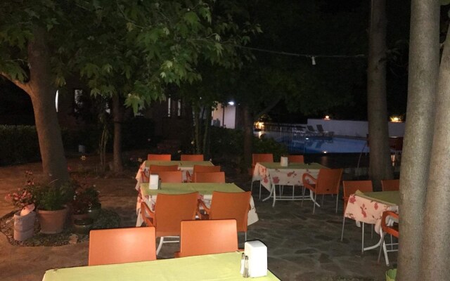 Meryem Ana Apart