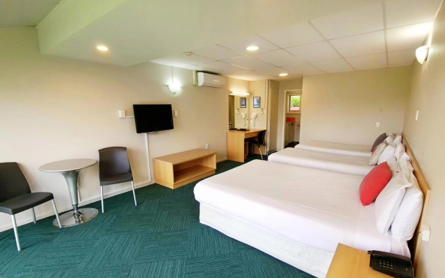 Garden Hotel Christchurch – Guest Rooms – Christchurch