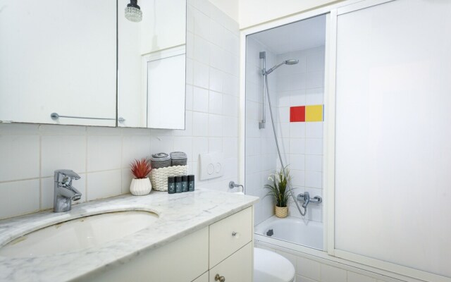 Tranquil Garden Retreat by Sea N Rent