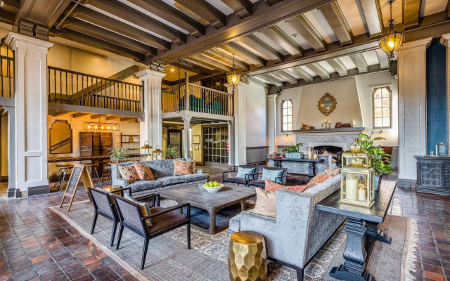 Hotel Petaluma, Tapestry Collection by Hilton