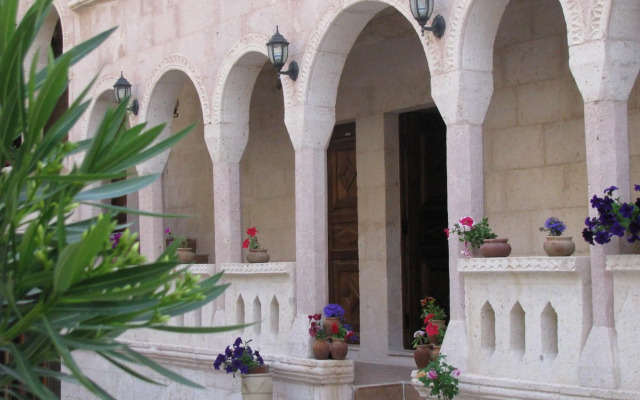 Nature Park Cave Hotel