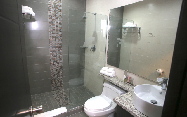 Aranjuez Hotel & Suites