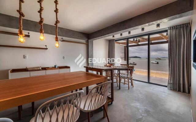 Beira mar, finamente decorado.