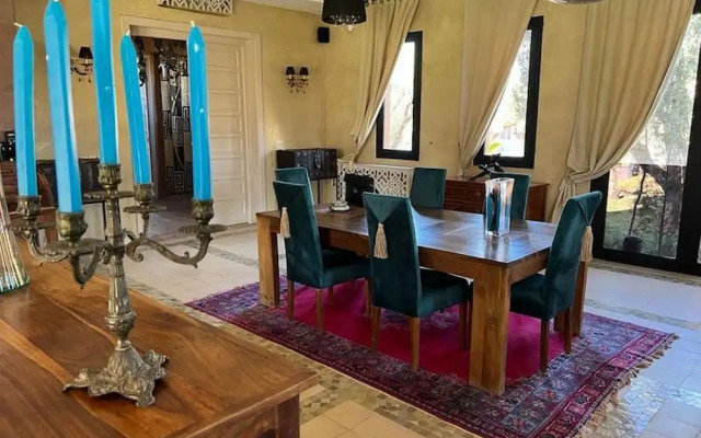Villa With Heated Pool Breakfast Included - by Feelluxuryholidays