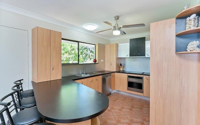 Dolce Vita Beachfront Holiday House