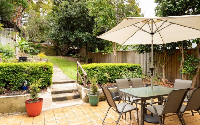 Elegant 4 Bedroom Home By Balmoral Beach