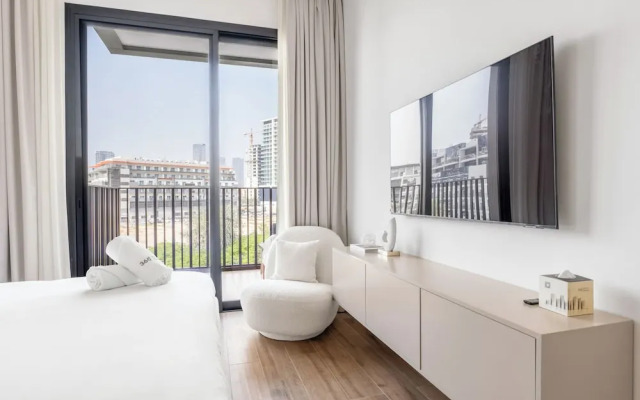 JVC Gem 2BR w maidsroom - Oakley Square