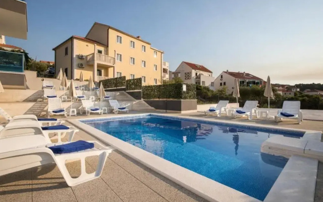 Dragan - With Pool and Seaview - A3
