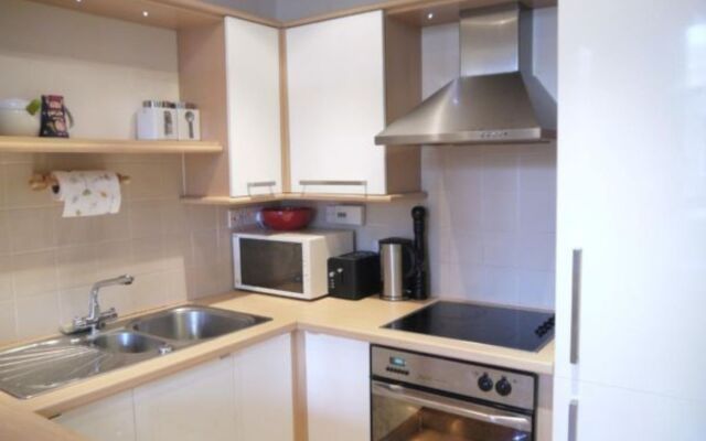 Two Bedroom Flat in Edinburgh