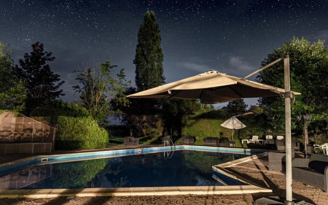 Le relais fleuri, Hôtel et restaurant Logis - Avallon