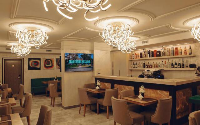 Grace Point Hotel