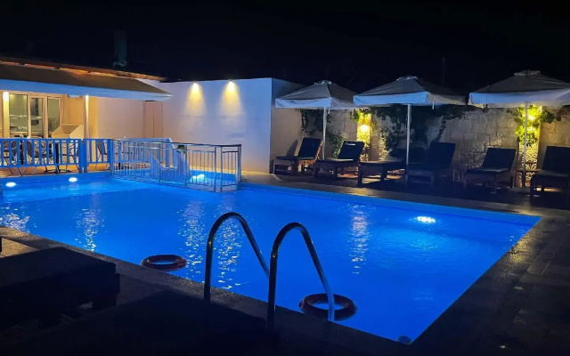 Blue Sky Hotel Apts