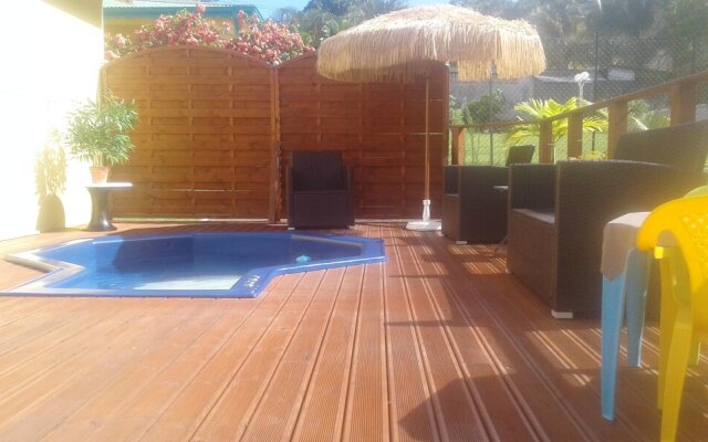 Apartment With one Bedroom in Le Gosier, With Enclosed Garden and Wifi