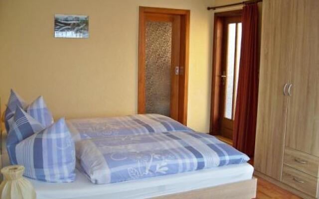 Ferienzimmer-Hamisch-inklusive-Fruehstueck