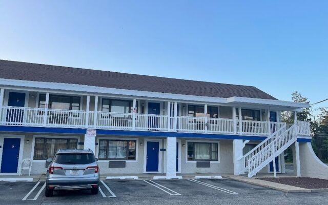 Red Carpet Inn