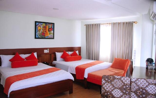 Art Deluxe Hotel