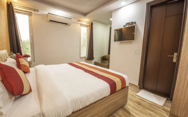 Royal Comfort Castle By OYO Rooms