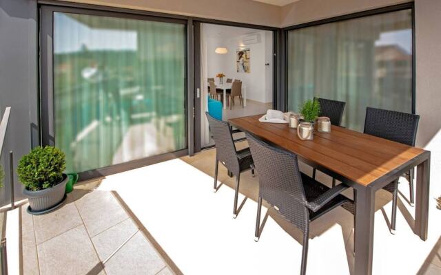 Lovely Luxury 2-bed Apartment in Rovinj