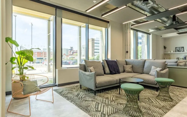 Student Only Winfield Court