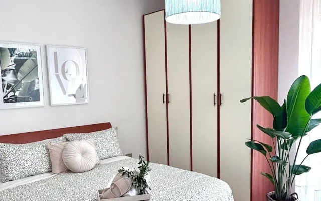 Ettore 3-bed Villa - Sleeps 6, Garden & Parking