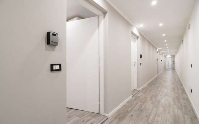 Central Station Studio by FlatsCollection