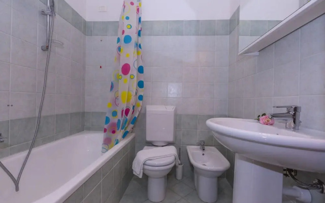 Fontana Del Lago Apt. 13