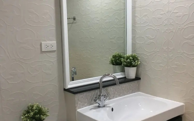 Sandy Beach Condo 17D
