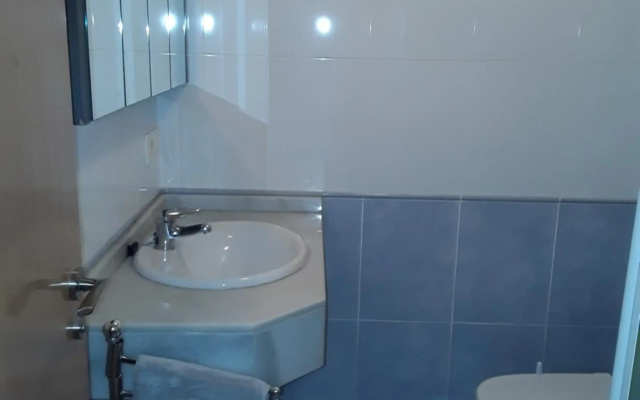 Apartamento de 6 personas con WIFI Y GARAJE INCLUIDO