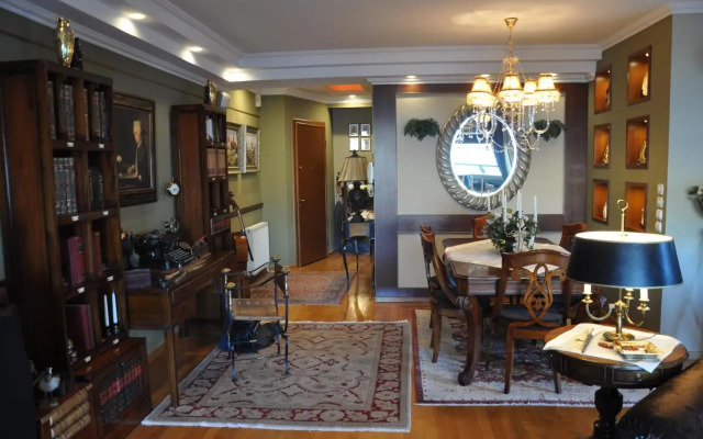 Classic Apartment With Beautiful View
