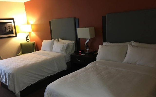 Holiday Inn Express Hotel & Suites Laurinburg by IHG