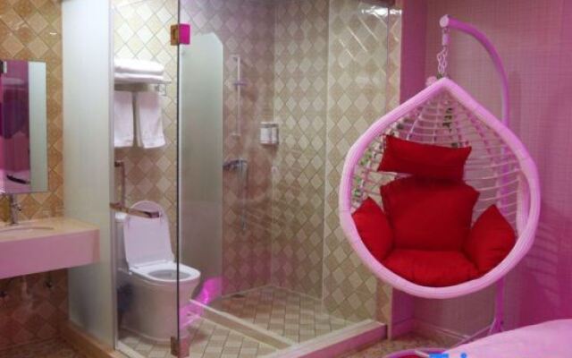 Yijia Hotel (Shanghai Jinshan New Town Wanda Plaza)