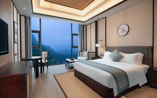 Ramada by Wyndham Xianning Xishan Mountain – Guest Rooms – Xianning