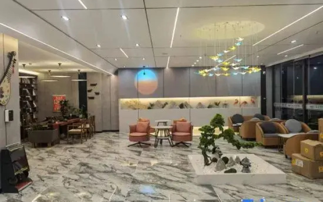 M Guochao Hotel