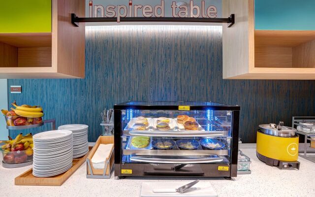 Home2 Suites by Hilton Lakewood Ranch