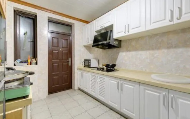 Chance encounter at inn