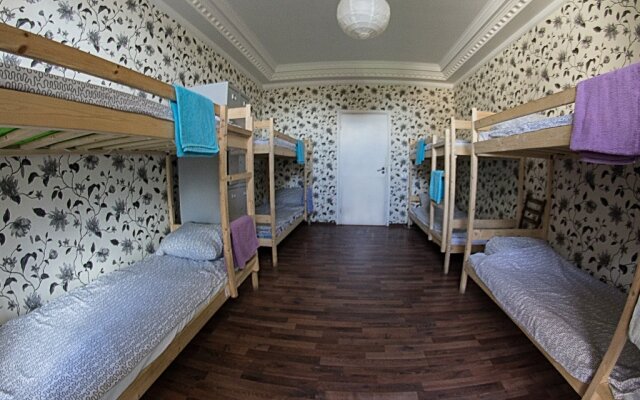 Elite Hostel