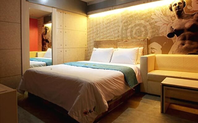 Starry Night Hotel