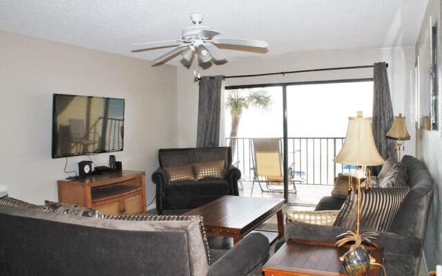 Las Brisas 105 Apartment